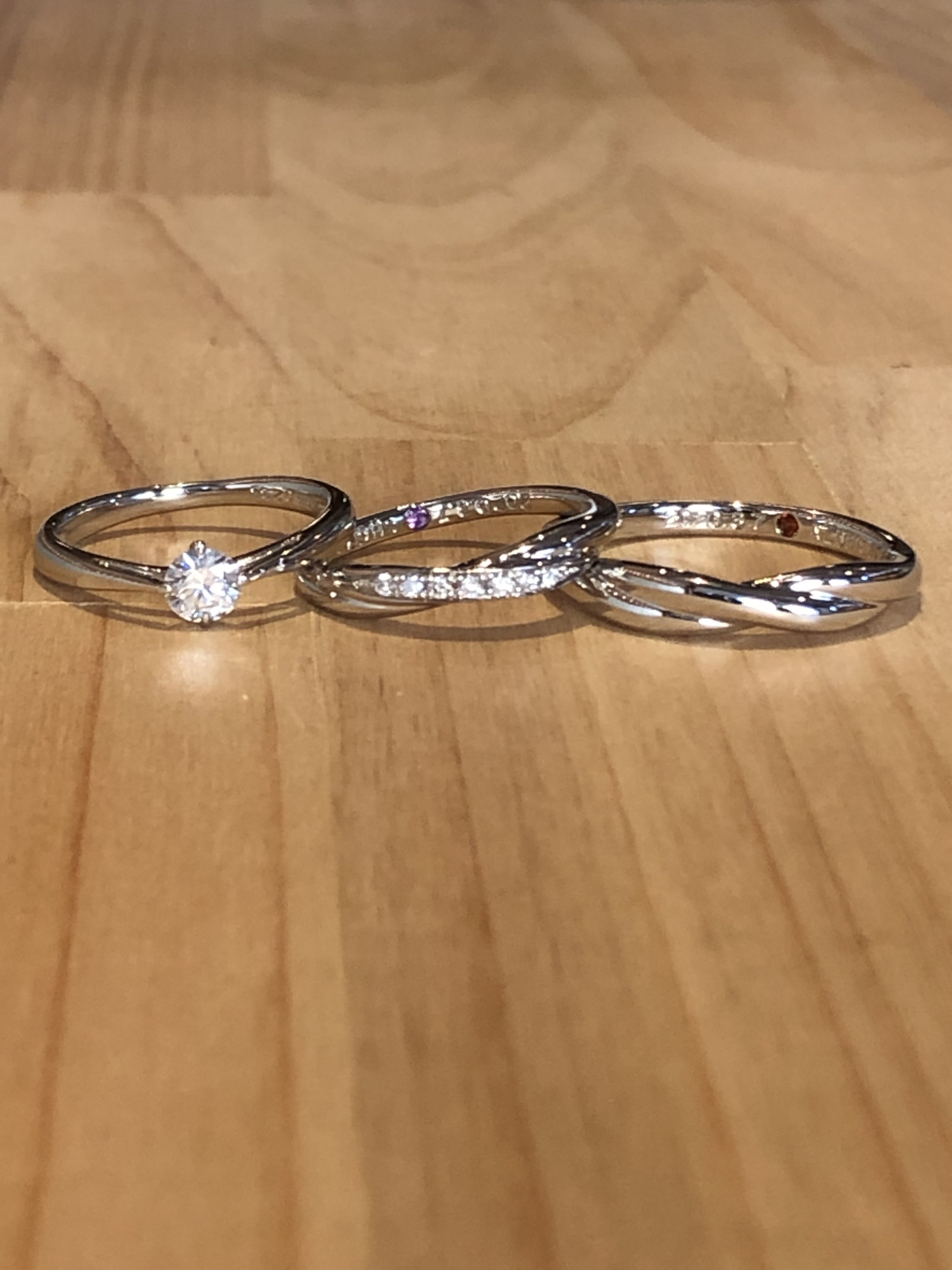 結婚指輪と婚約指輪の3点セット