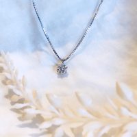 婚約ネックレス