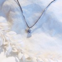 婚約ネックレス